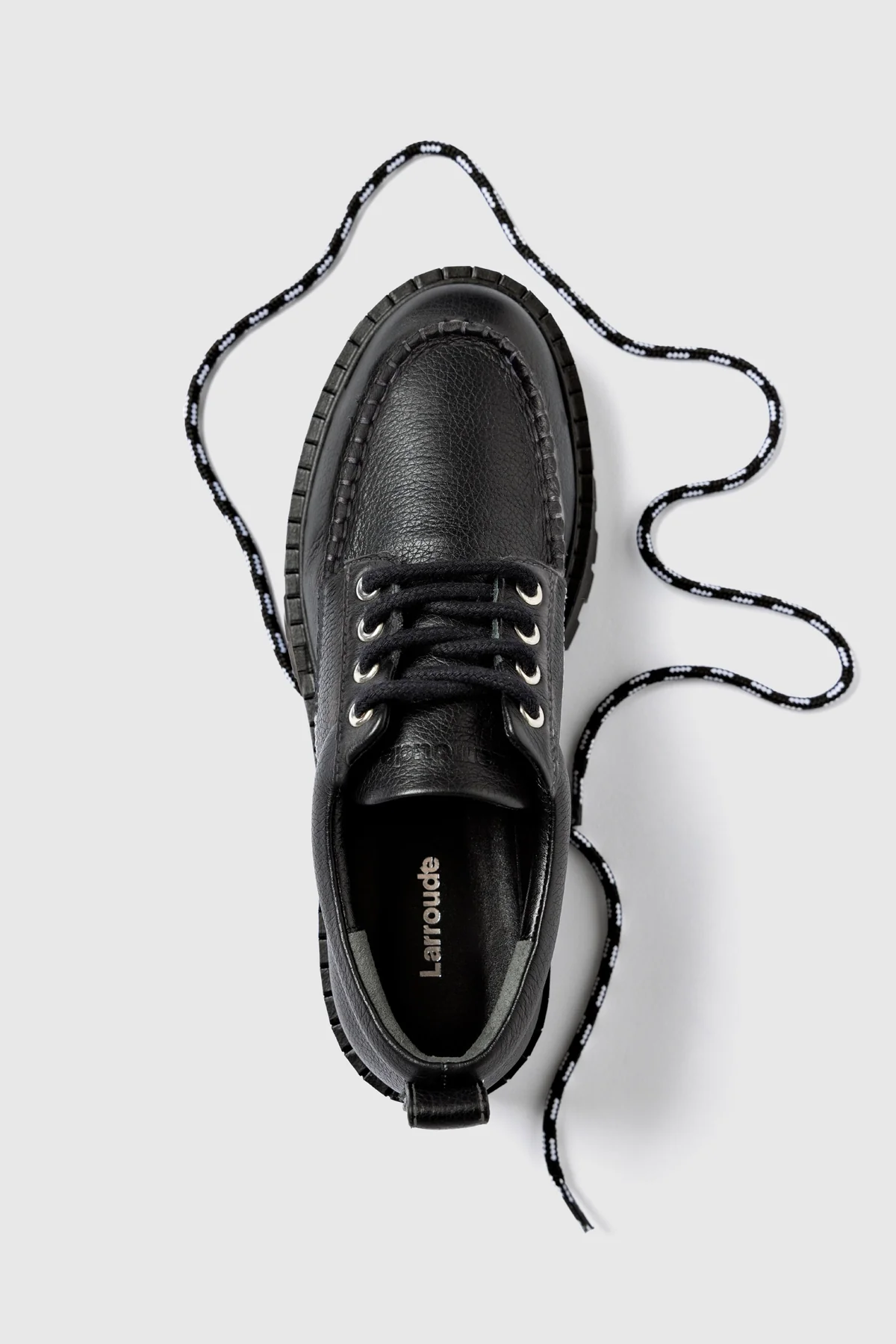Mocassim Tratorado London Lace Up Couro Preto - Image 5