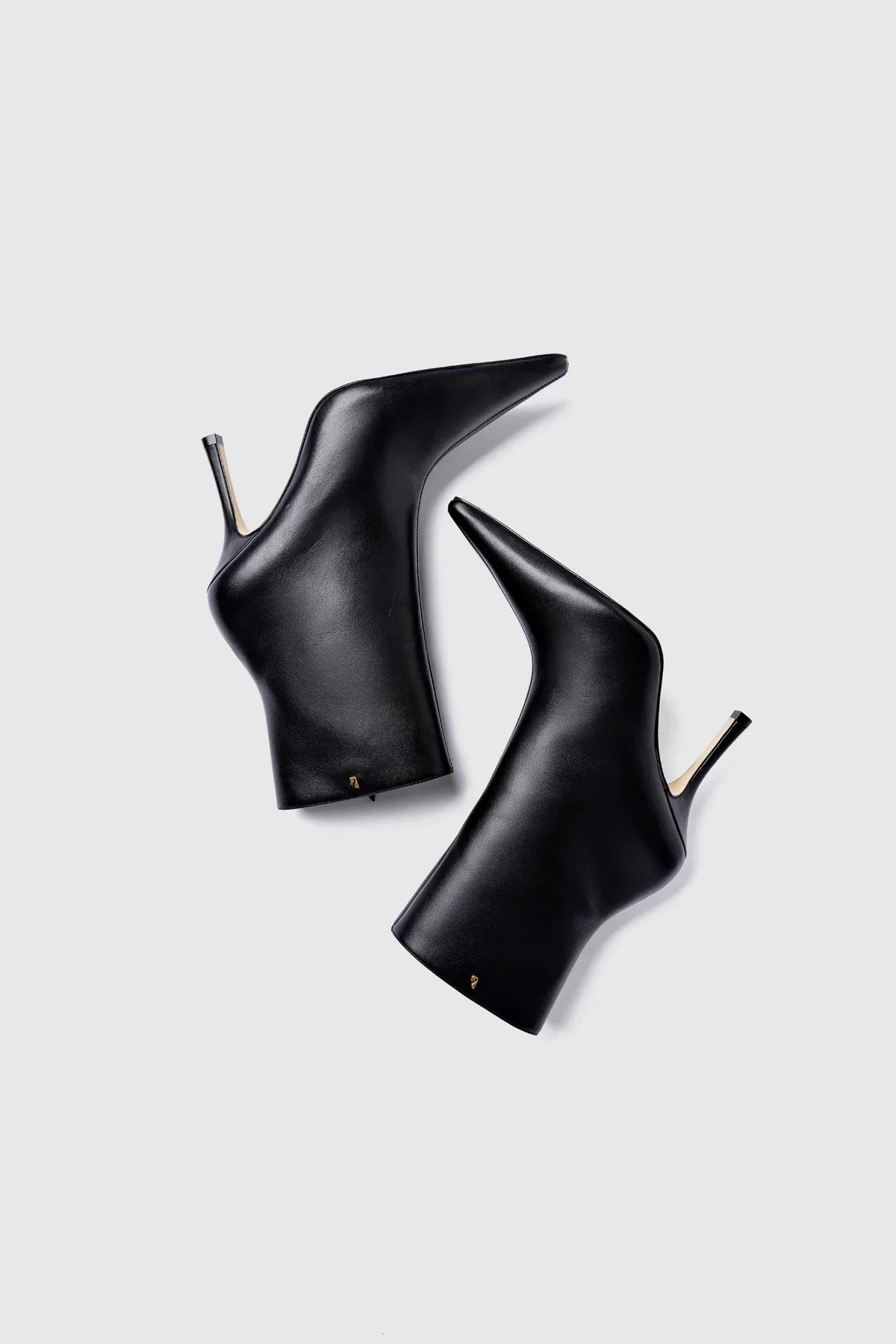 Bota Carine Mini Couro Preto - Image 6