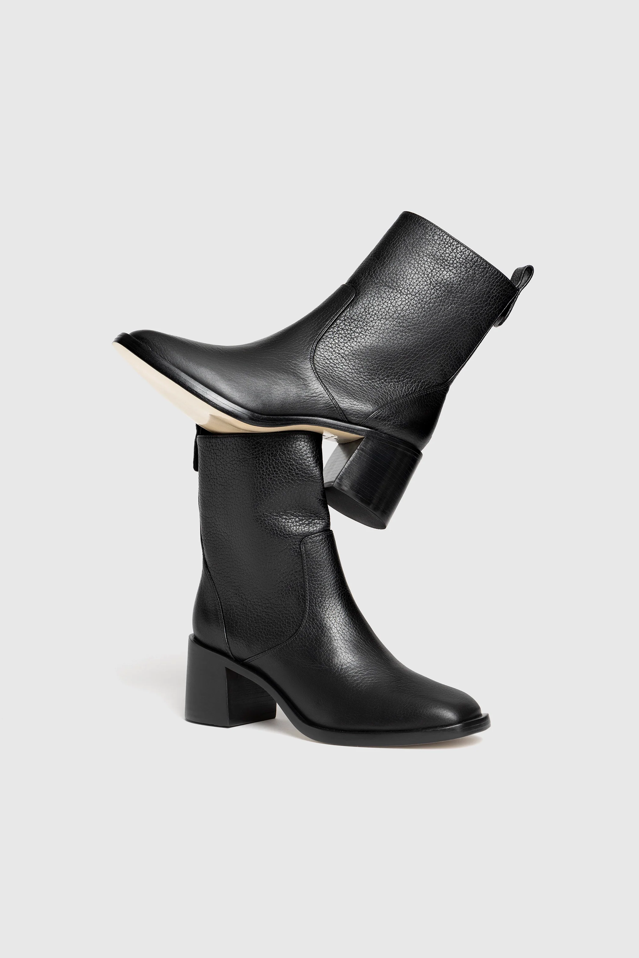 Bota Ricky Mini Couro Preto - Image 6