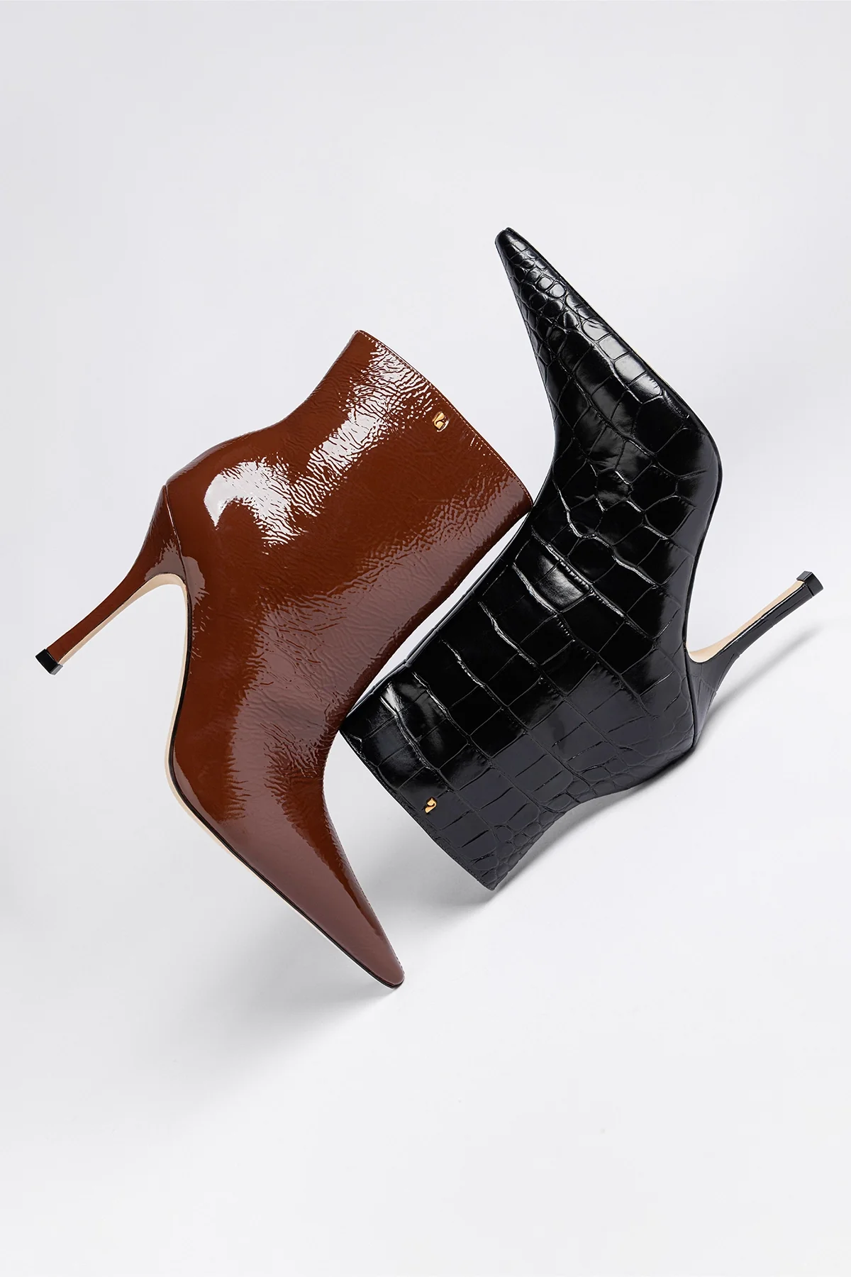Bota Carine Mini Couro Croco Preto - Image 5