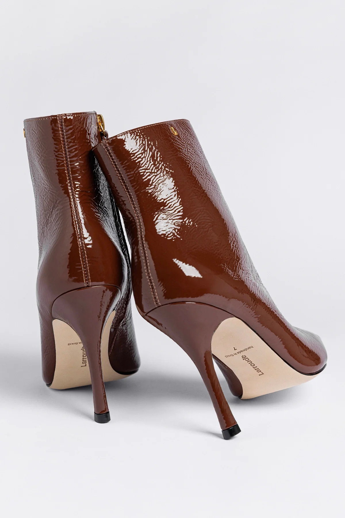 Bota Carine Mini Couro Verniz Marrom - Image 3