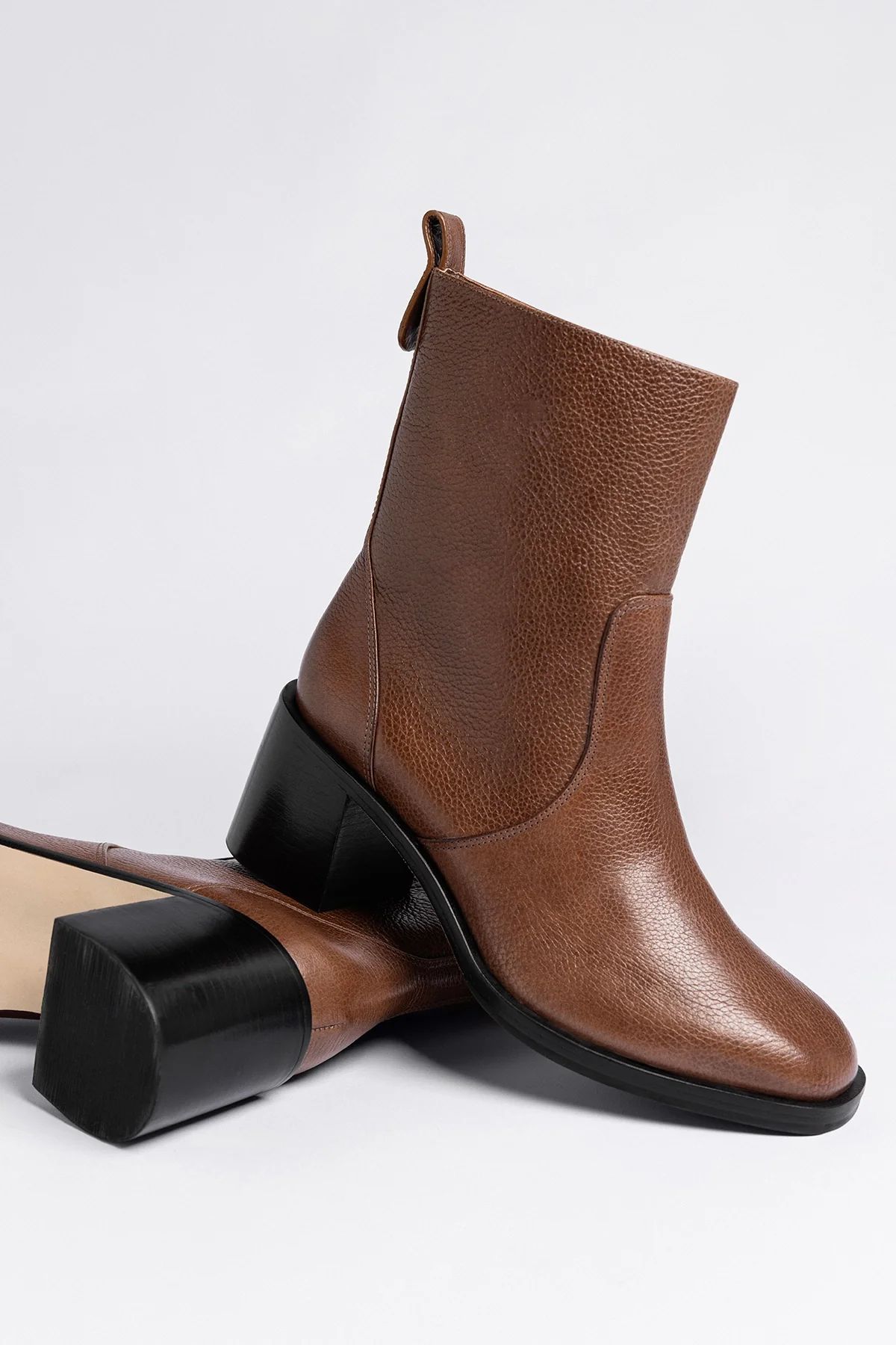 Bota Ricky Mini Couro Marrom - Image 3