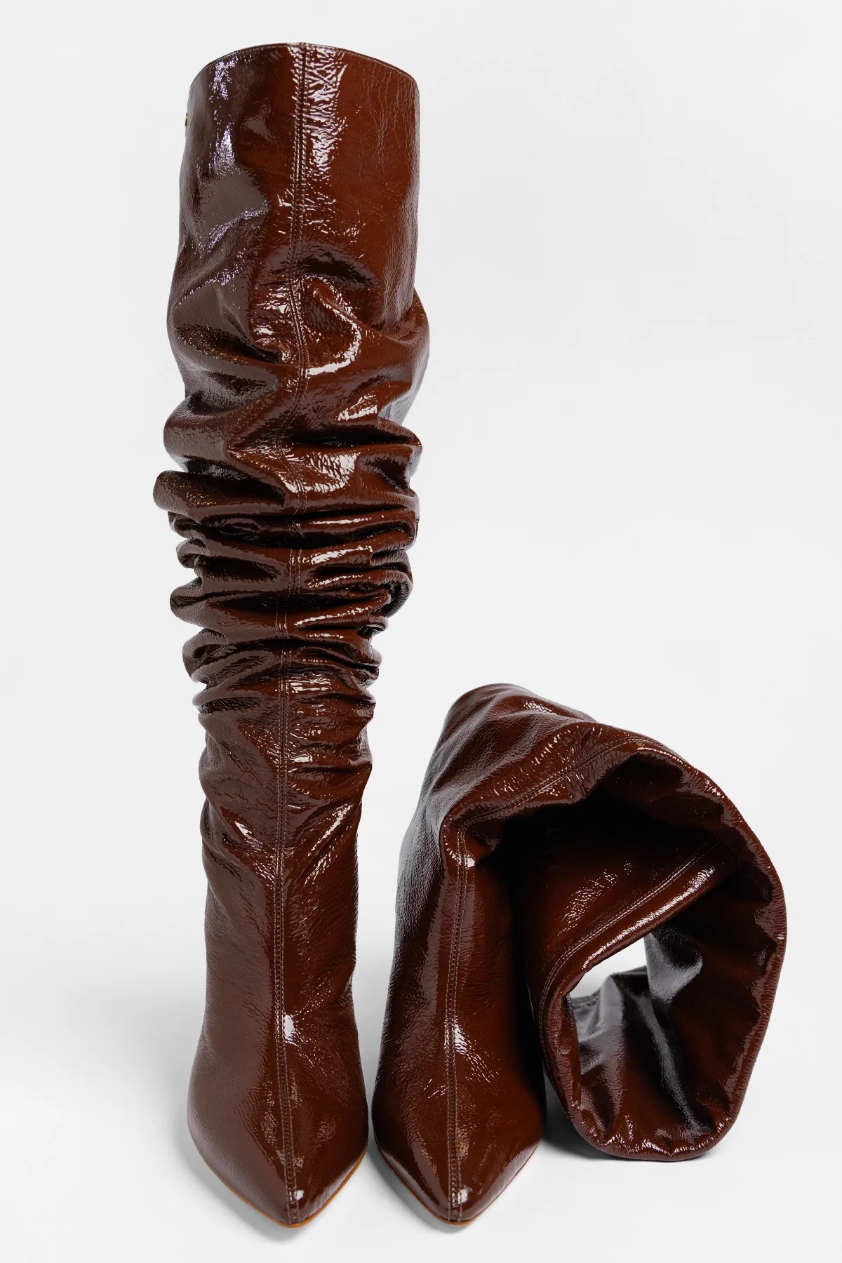 Bota Slouch Cindy Couro Verniz Marrom - Image 3