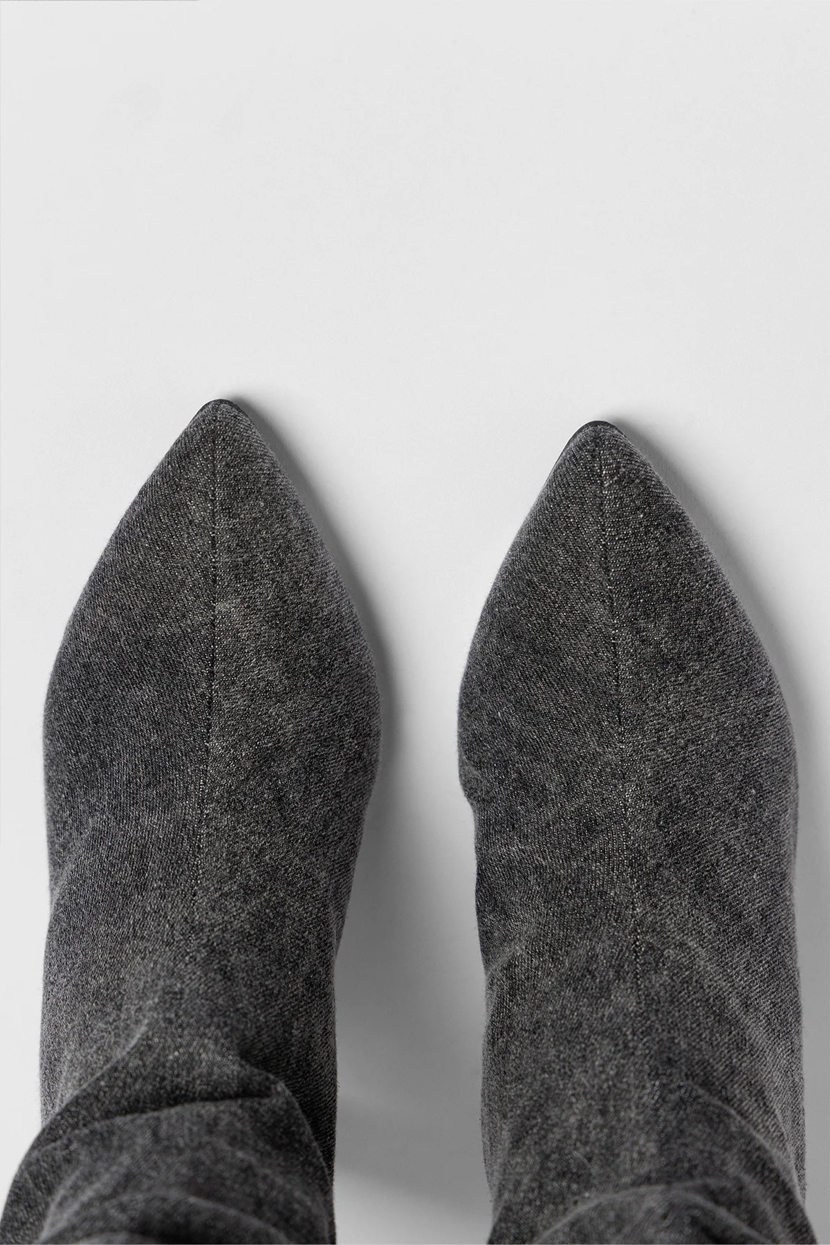 Bota Slouch Cindy Jeans Preto - Image 4