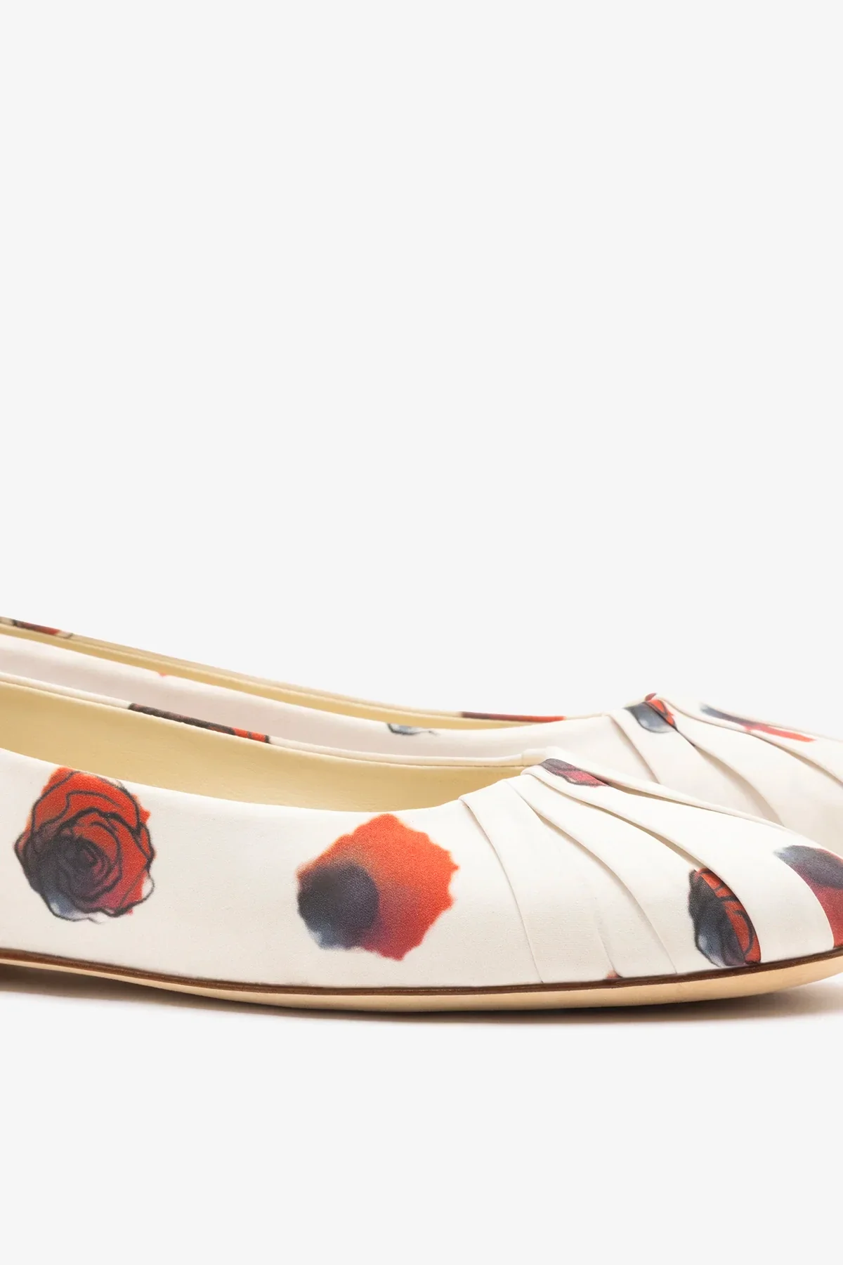 Jonathan Cohen by L.: Sapatilha Cetim Estampado Off White - Image 4