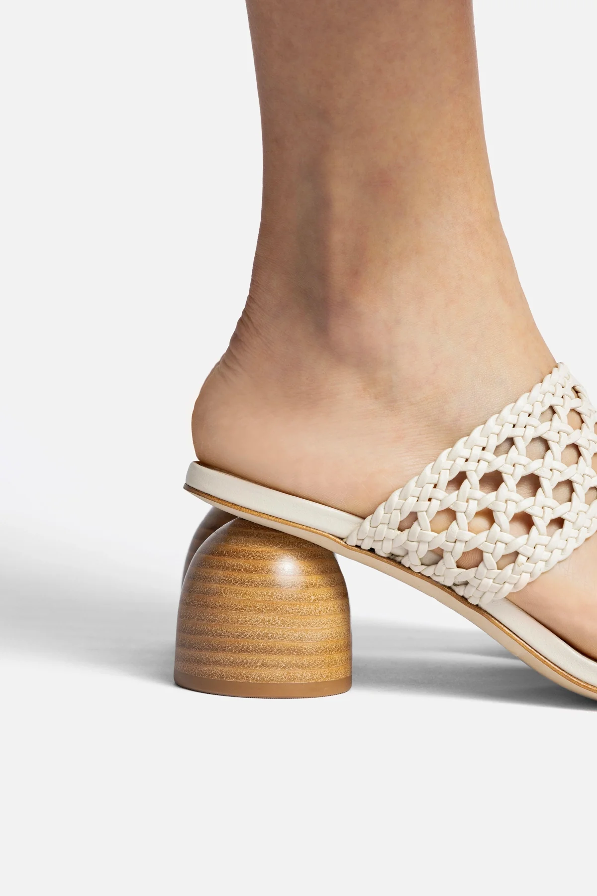 Mule Dew Drop Macramê Couro Off White - Image 6