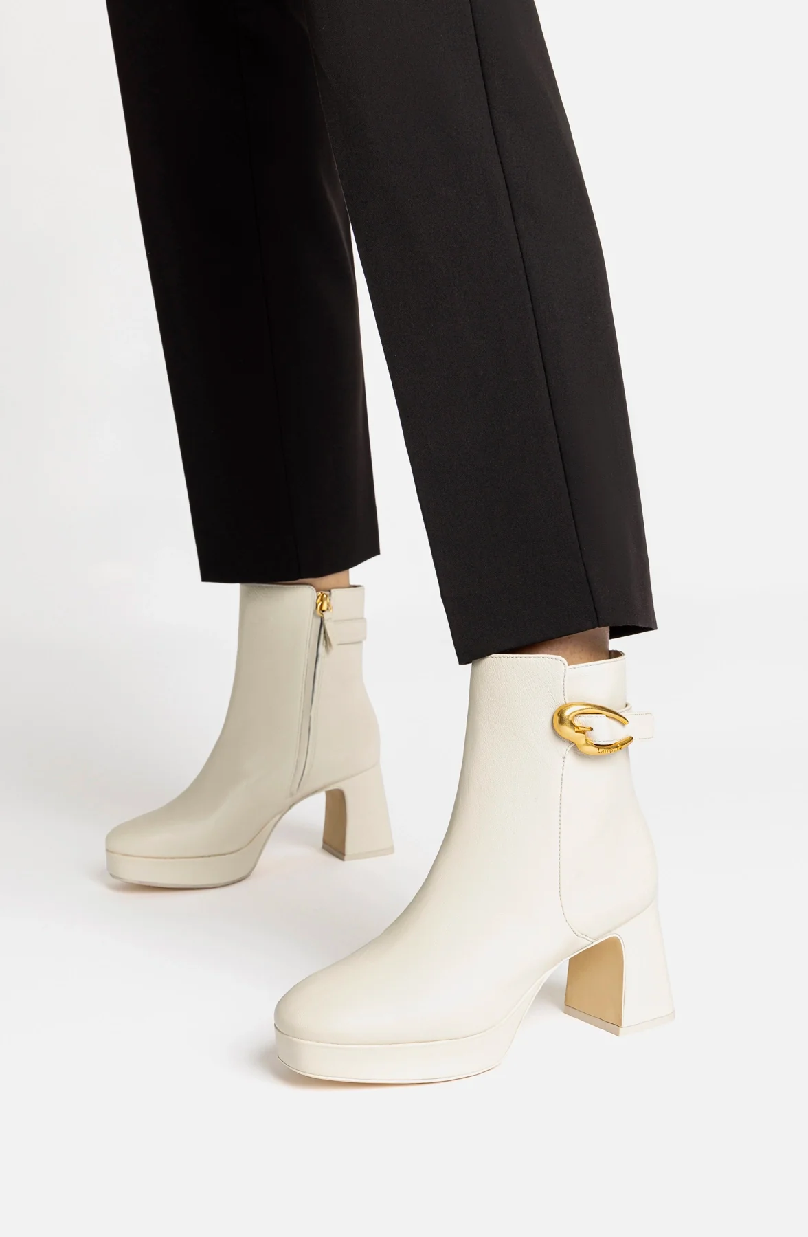 Bota Plataforma Dolly Verona Low Couro Off White - Image 2