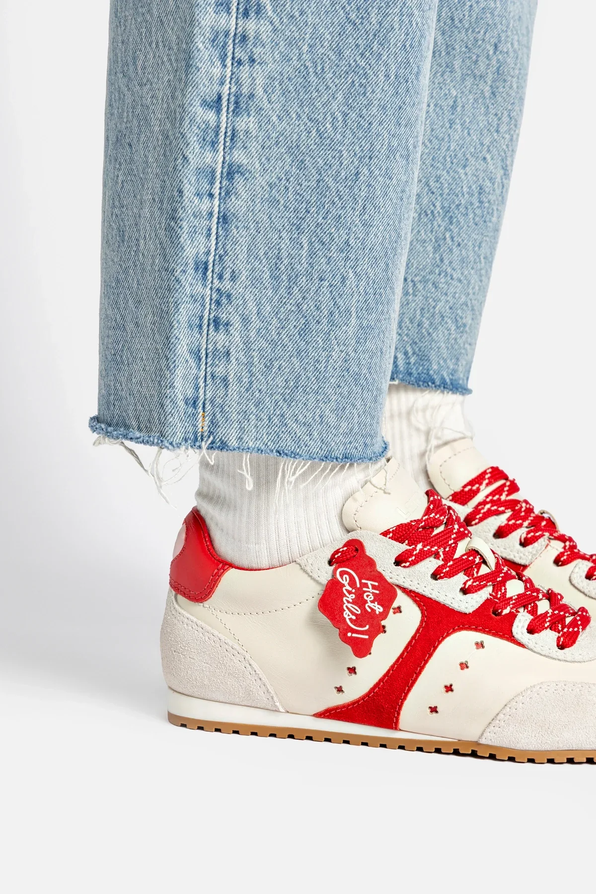 Tênis Stella Amore Couro Off White e Camurça Vermelho - Image 6