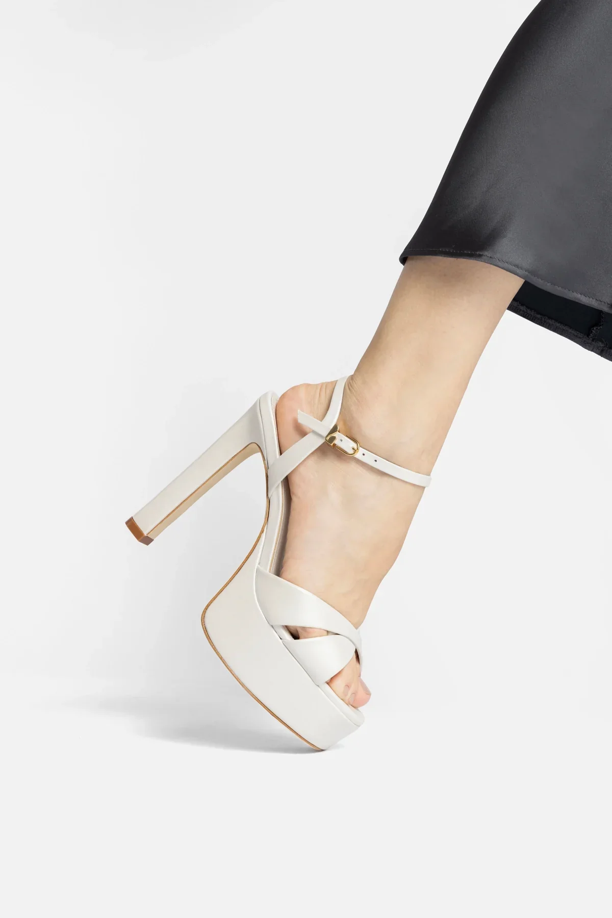 Sandália Plataforma Bianca High Couro Off White - Image 5