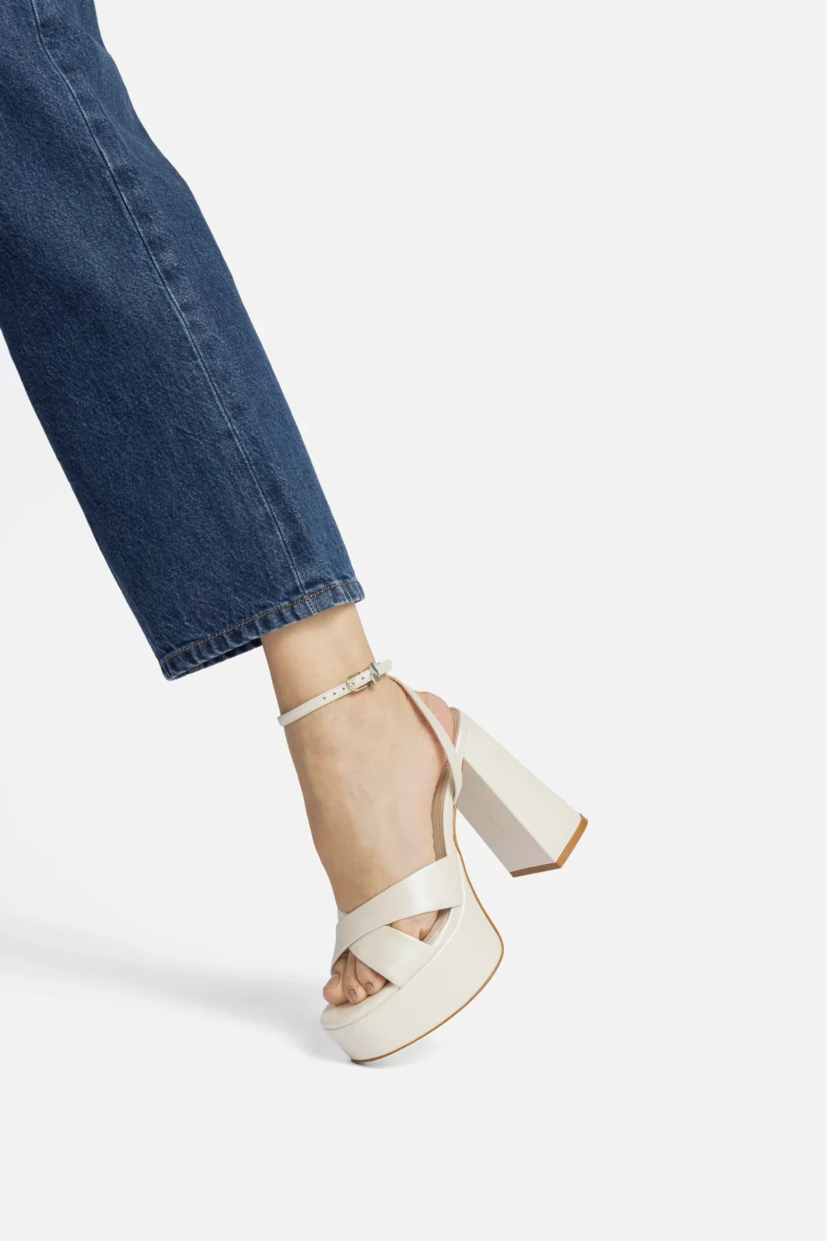 Sandália Plataforma Dolly X Couro Off White - Image 2