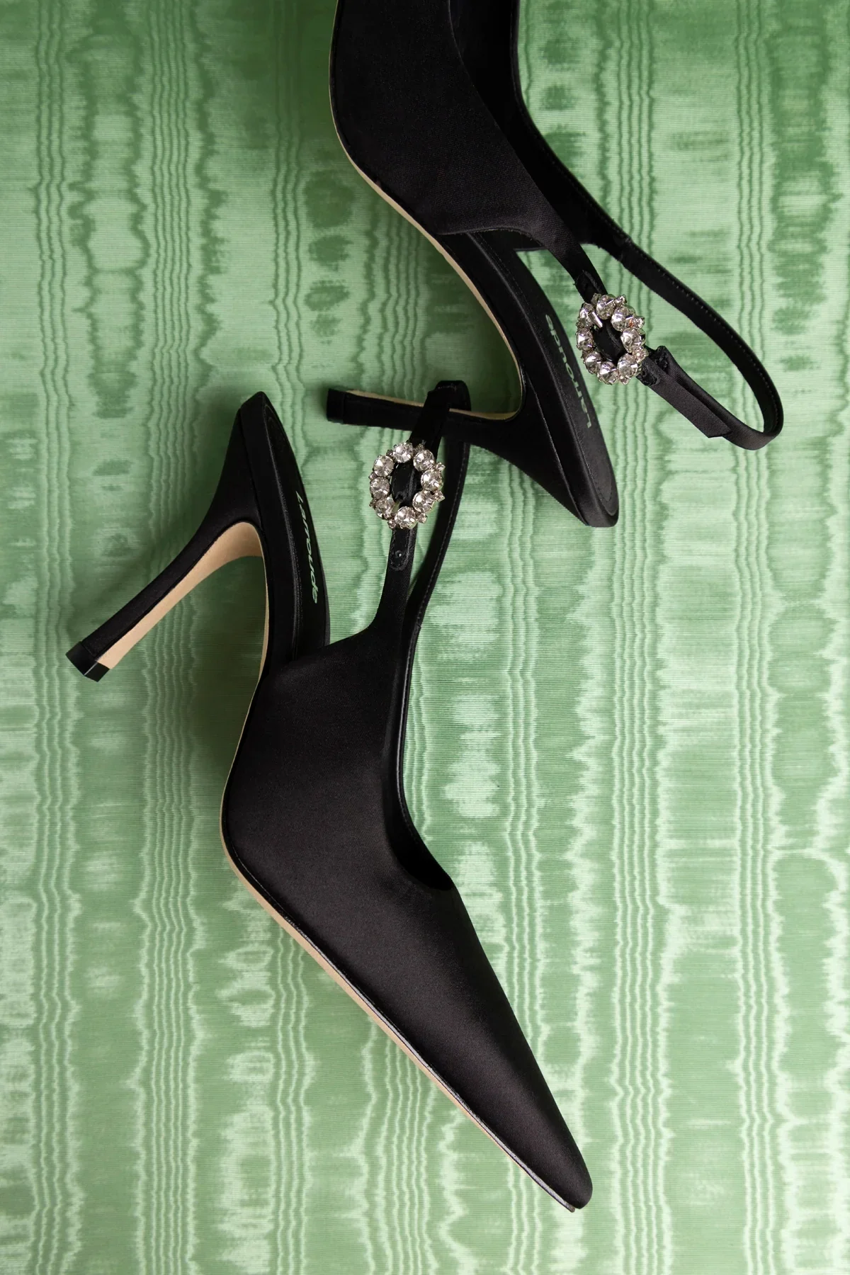 Slingback Carine Cetim Preto - Image 6