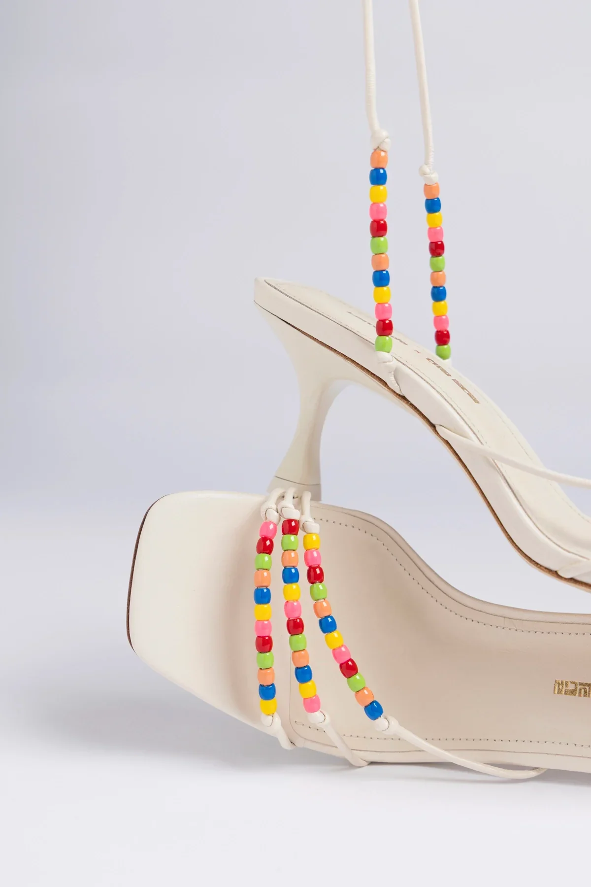 Larroudé x Ciao Lucia: Sandália Eloisa Couro Off White - Image 5