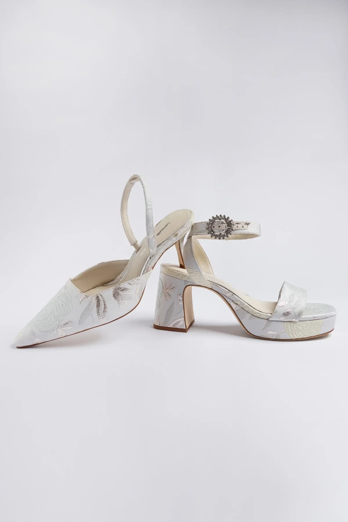 Larroudé x Markarian: Scarpin Brocado Off White - Image 7